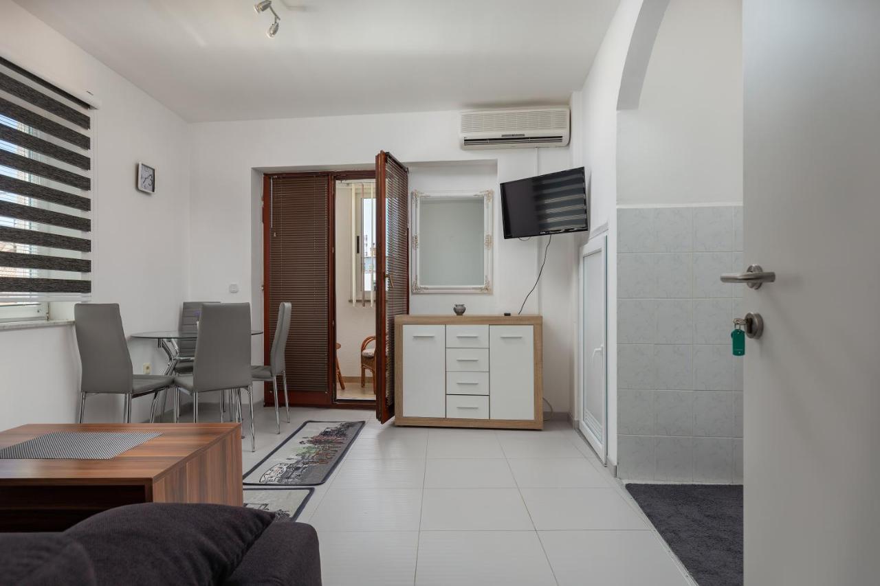 Top Central Apartments Pula Exterior foto