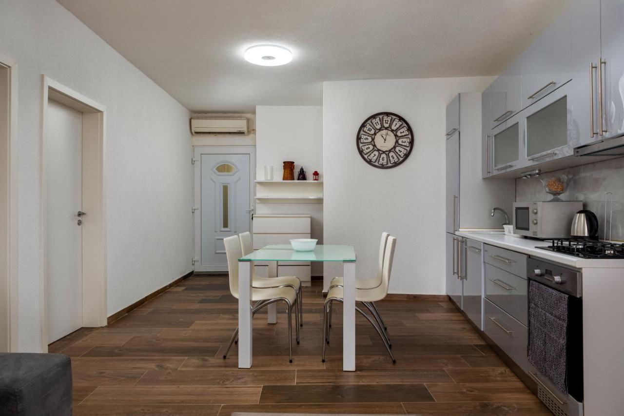 Top Central Apartments Pula Exterior foto